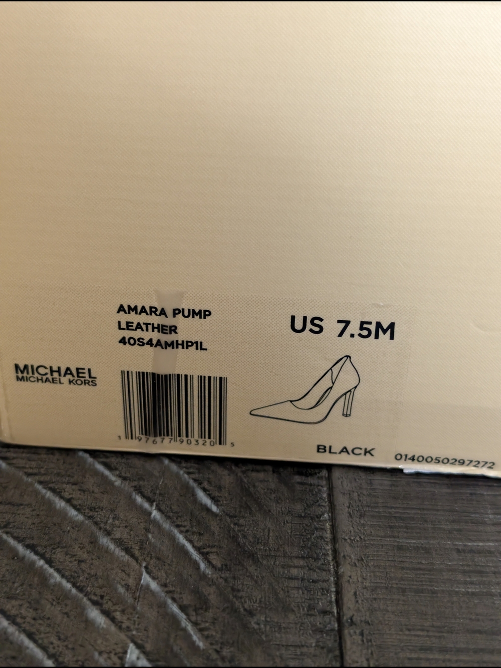 Michael Kors Amara Black Leather Pointed Toe Pumps 7.5M NIB - Picture 4 of 5